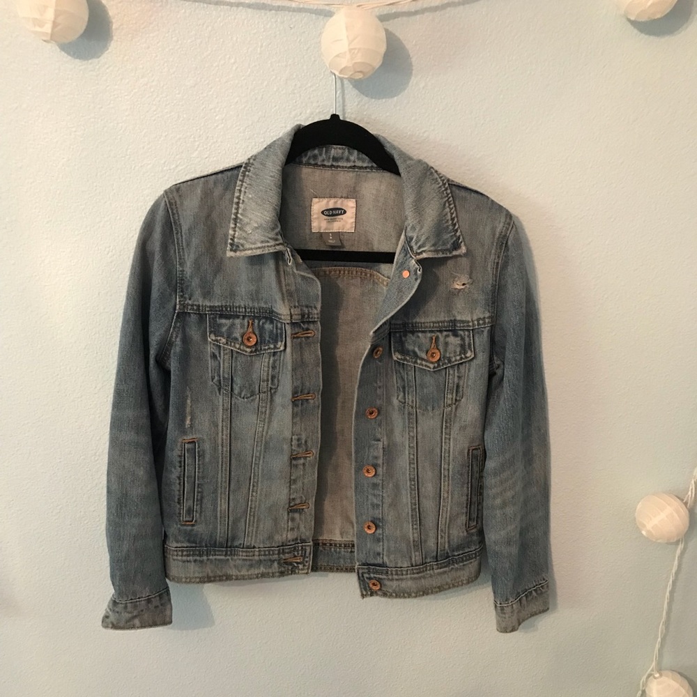 light wash denim jacket, worn 2 times, size small